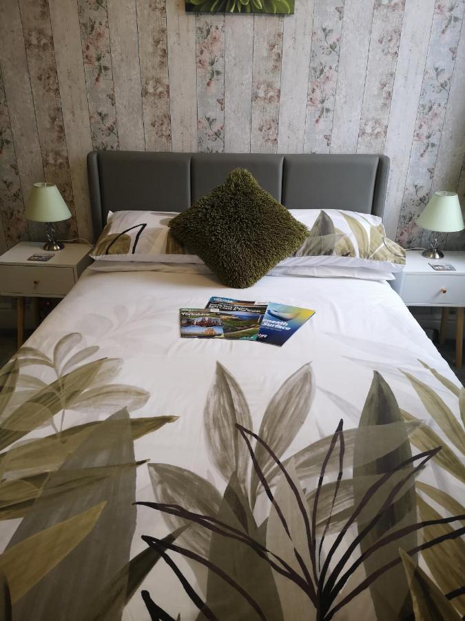 The Phoenix Guest House Scarborough Exteriör bild
